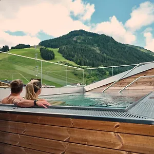 Hotel Hasenauer, Saalbach