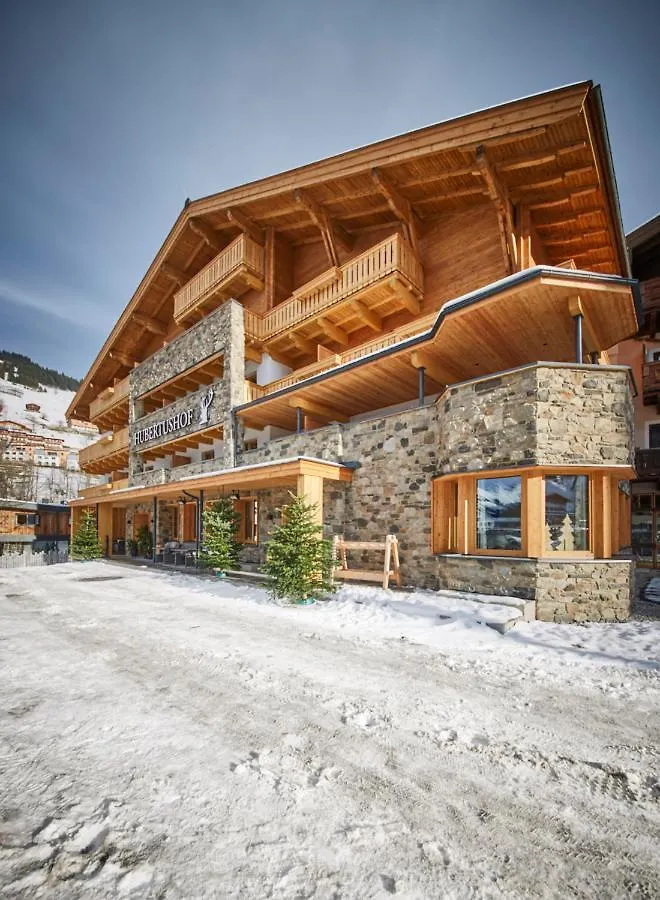 Hotel Hubertushof Saalbach-Hinterglemm 3*,  Austria