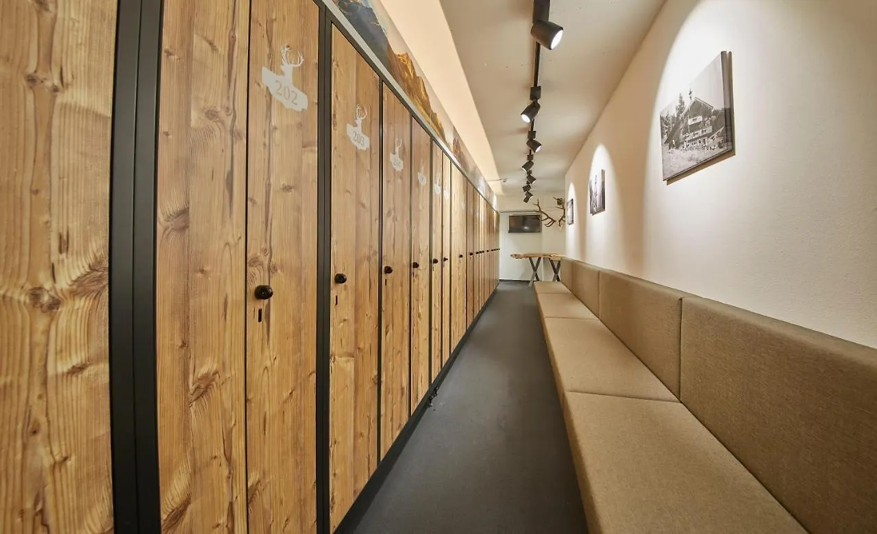 Hotel Hubertushof Saalbach-Hinterglemm 3*,  Austria